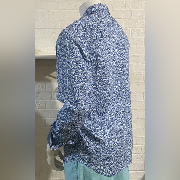 Men’s button down print shirt, small - Picture 7 of 9
